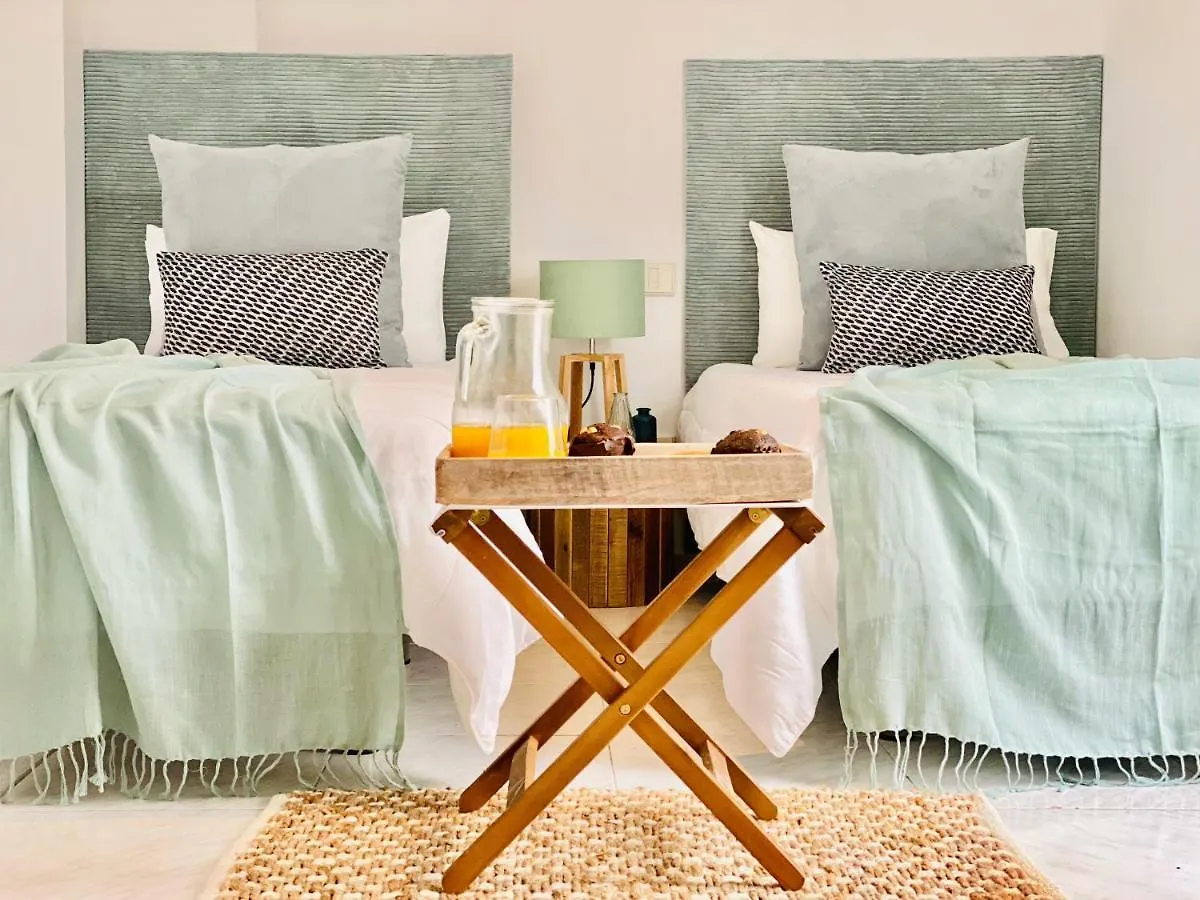 Apartment Canaryislandshost L Famara Surfer Spain