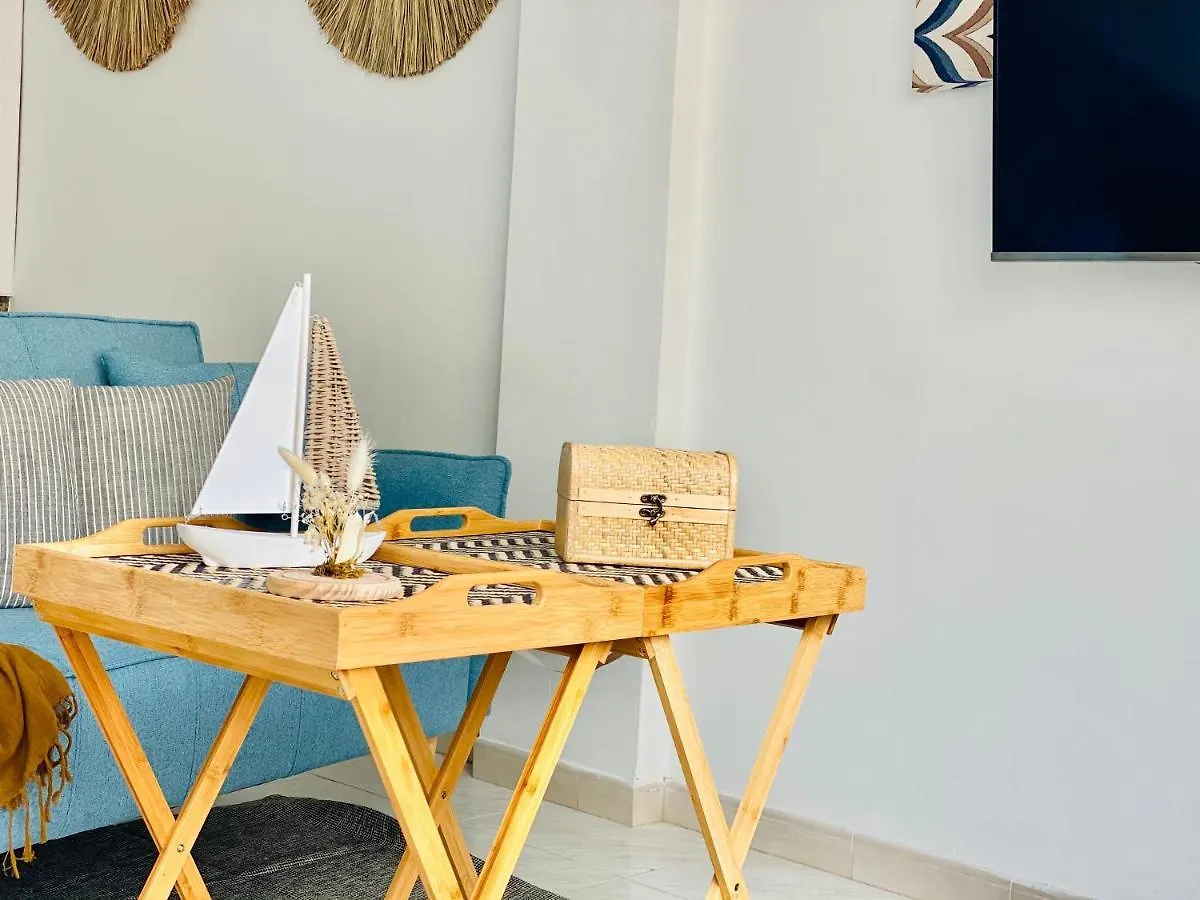 Canaryislandshost L Famara Surfer Apartment