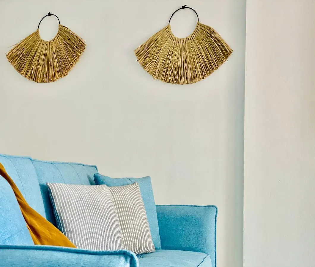 Canaryislandshost L Famara Surfer Apartment